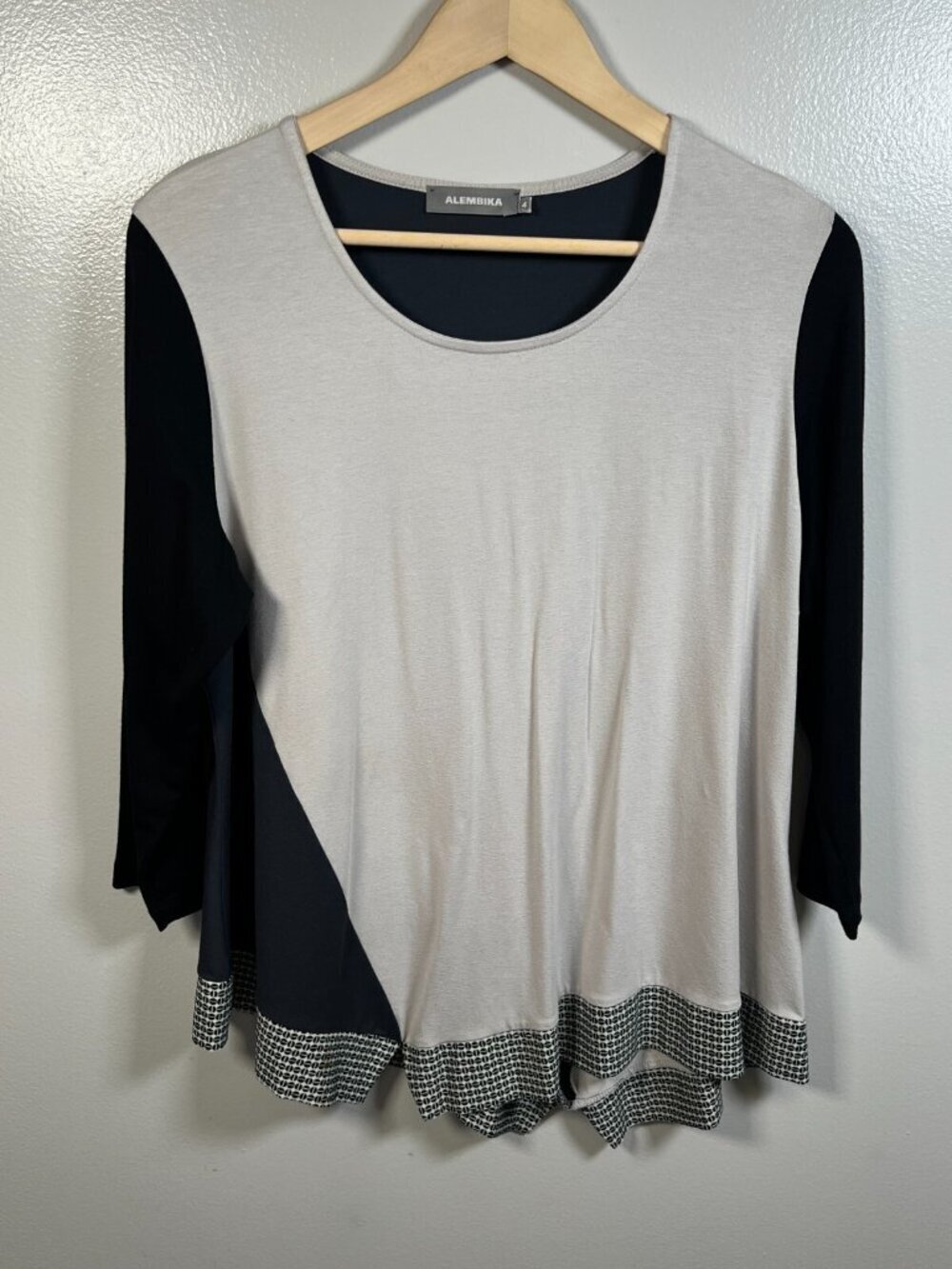 Alembika Tunic Top Size 4 US 12-14 Tan Black Lagenlook Art to Wear Artsy